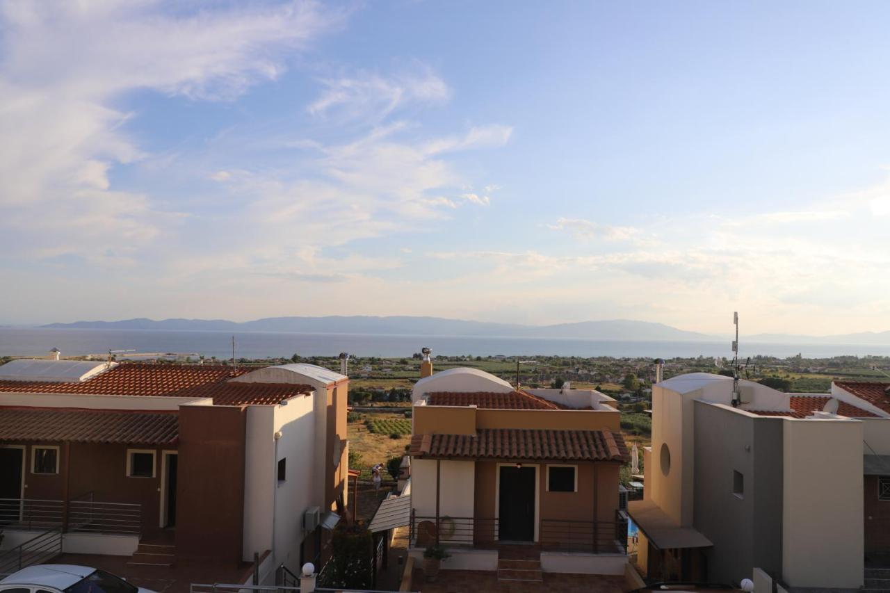 Heaven Horizon Villa Kariani Екстер'єр фото