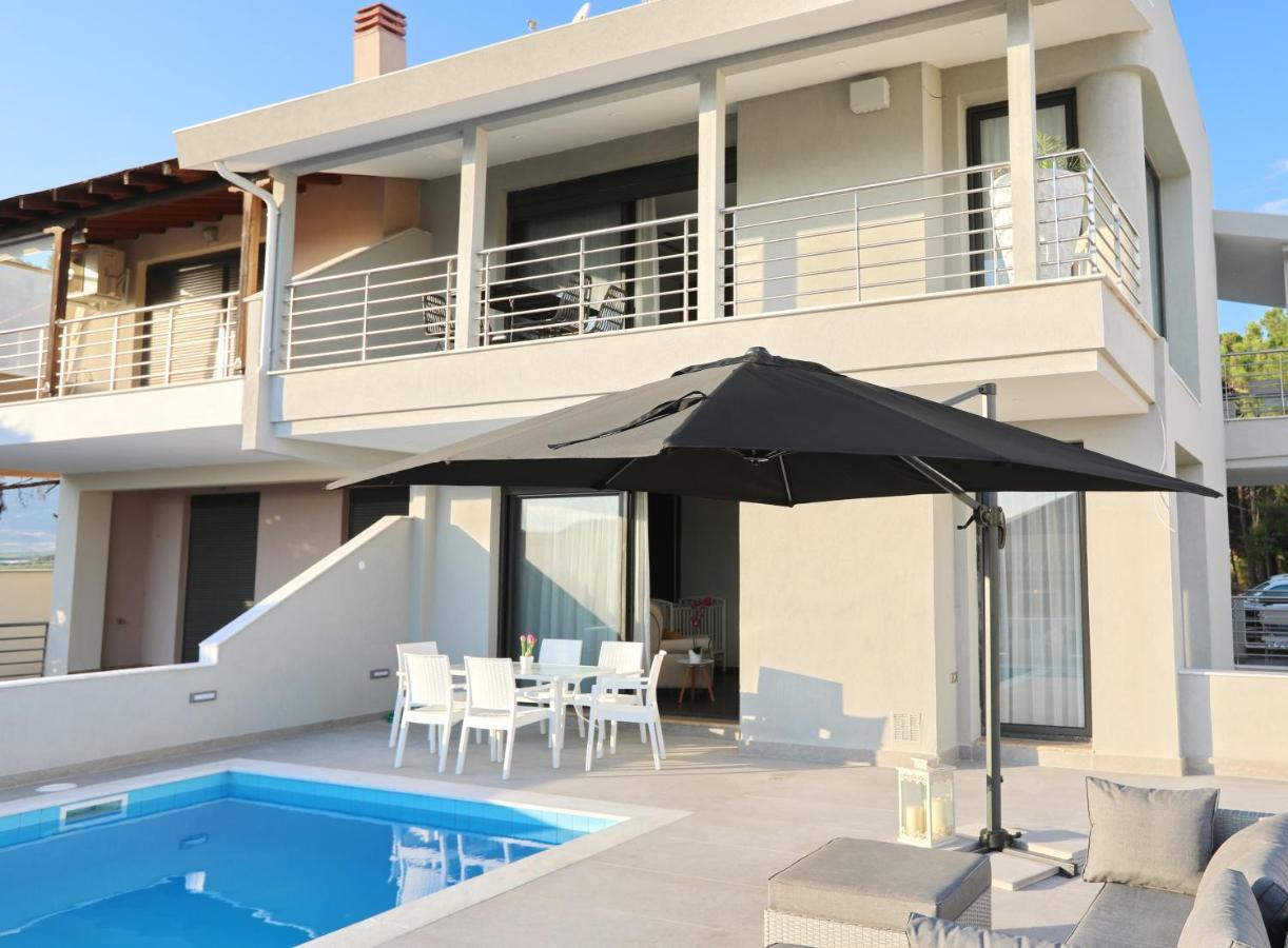 Heaven Horizon Villa Kariani Екстер'єр фото